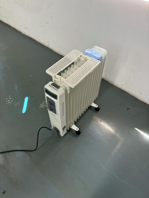 四季沐歌油汀取暖器 节能静音的冬日暖阳